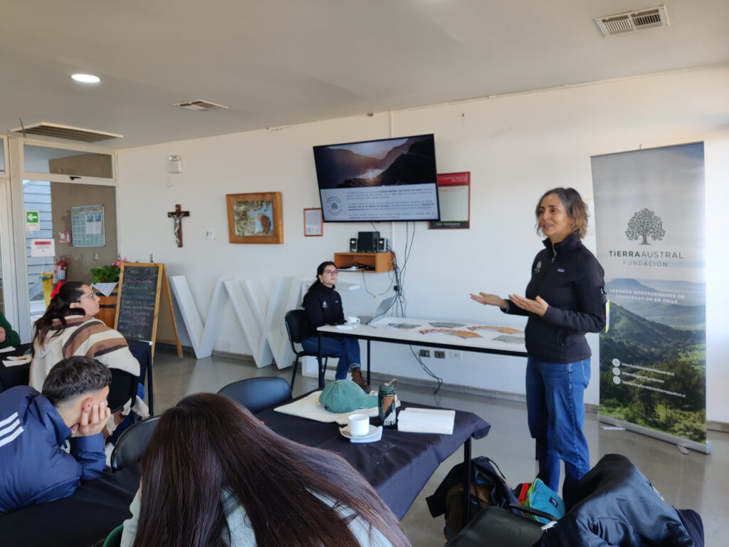 Tierra Austral realiza taller con colaboradores de Viña Ventisquero